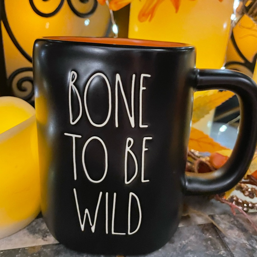 NWOT RAE DUNN Halloween Mug “Bone To Be Wild”
